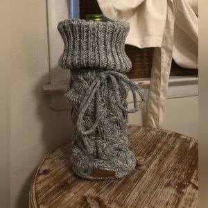 Koolaburra wine holder NWOT